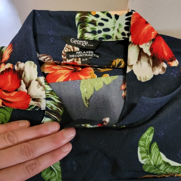 Like new Hawaïen shirt - Picture 2 of 3